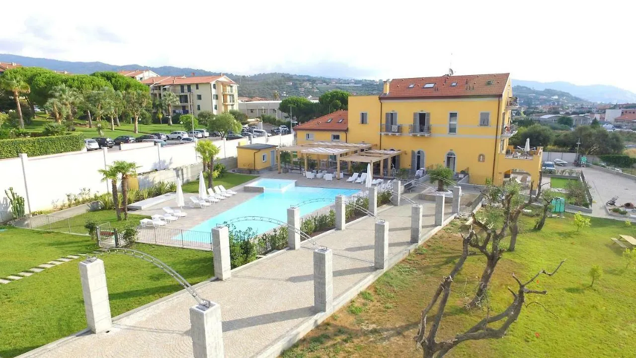Aparthotel Villa Canepa Diano Marina Italy