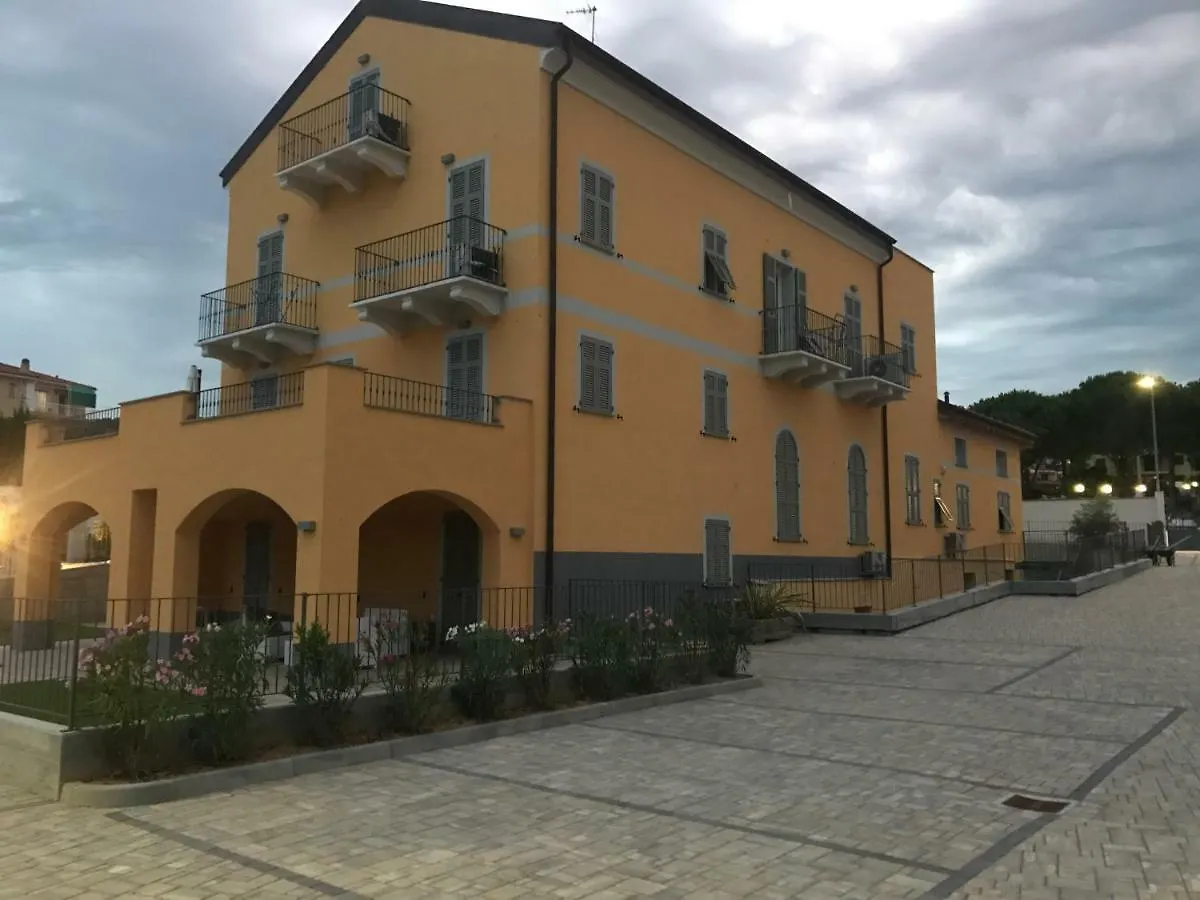 Aparthotel Villa Canepa Diano Marina
